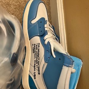 Off University Blue Size 11
